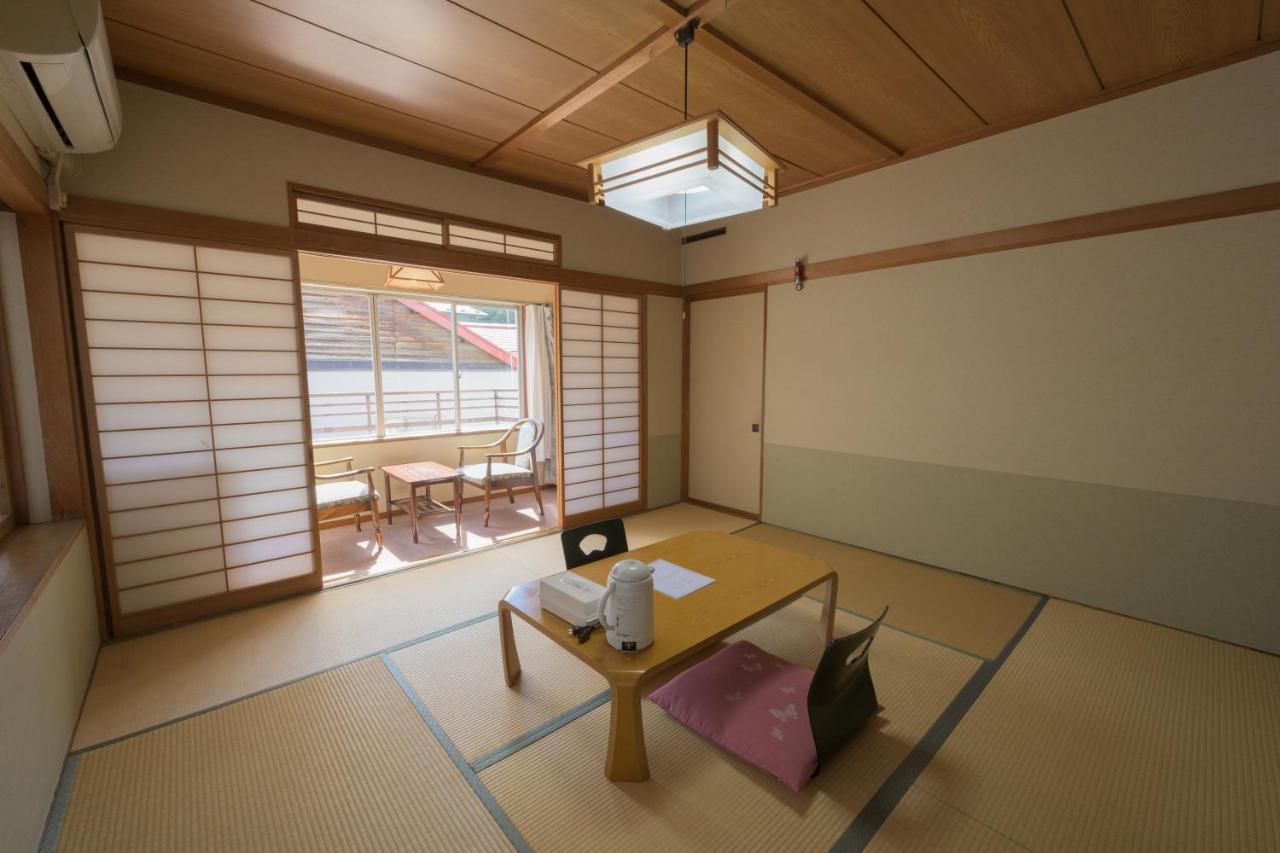 Shibu Onsen Kadoya Otel Yamanouchi  Dış mekan fotoğraf